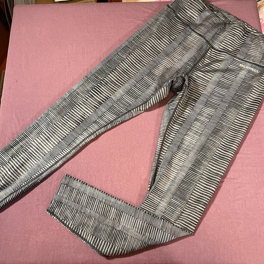 Merrell 28" Inseam High Rise Gray stripped leggings with drawstring- Size Medium